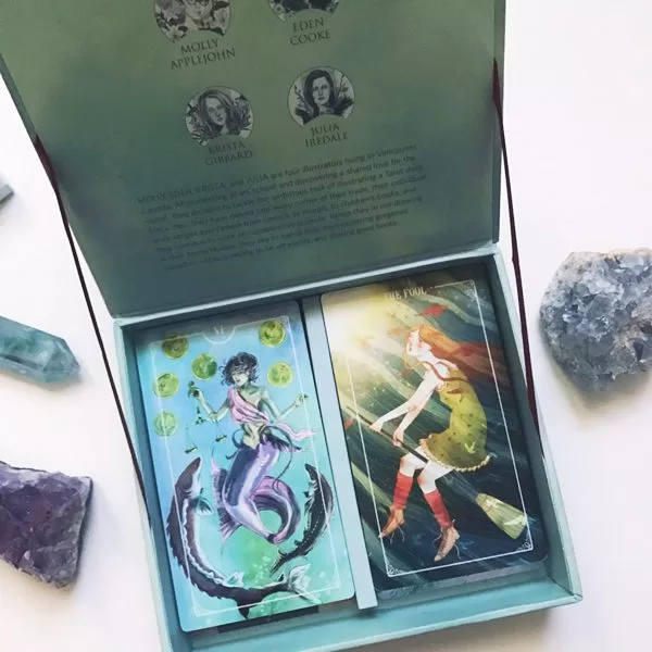 Ostara Tarot + libro - Red Feather 2 Ostara Tarot + libro - Red Feather - Imagen 2