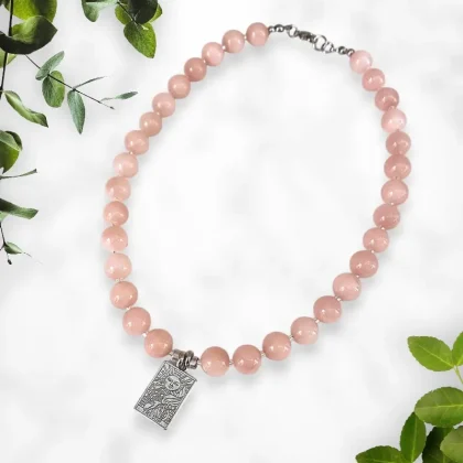 Collar Chicle cuentas de ágata y dije arcano el sol – Rosa viejo