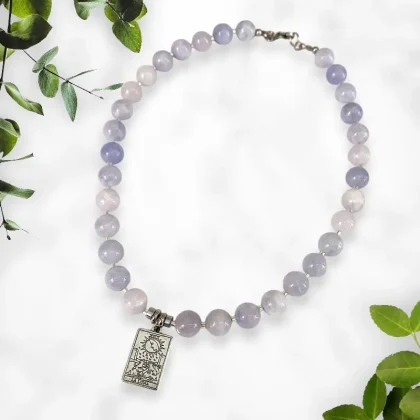 Collar Chicle cuentas de ágata y dije arcano la luna  – Lavanda